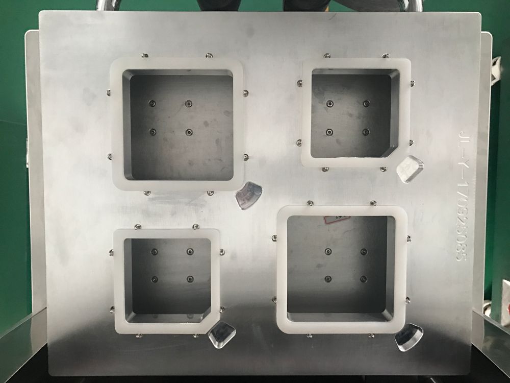 模具水平調(diào)整對高周波塑料焊接的影響
